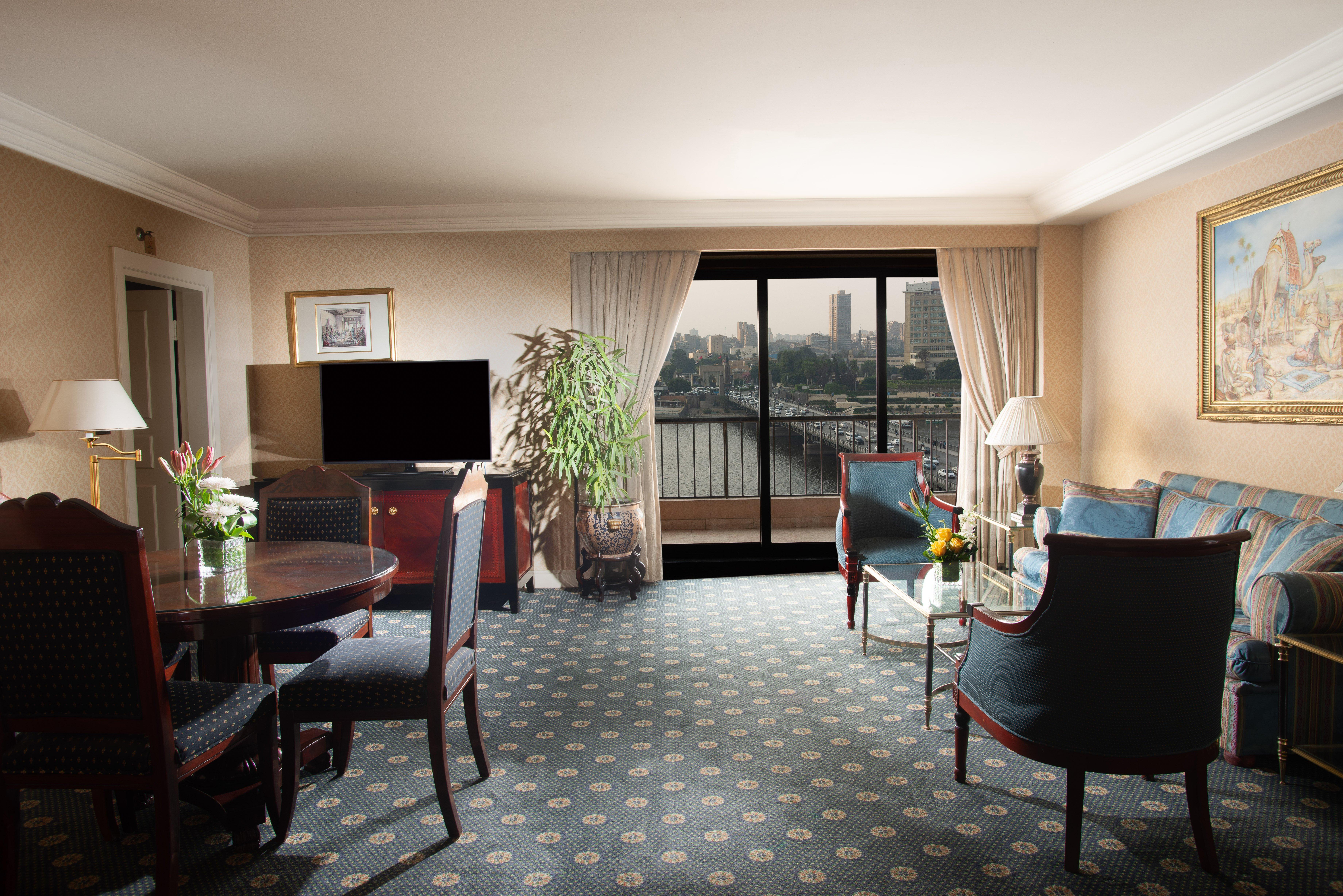 Intercontinental Cairo Semiramis By Ihg Hotel Kültér fotó Suite at the Hilton New York